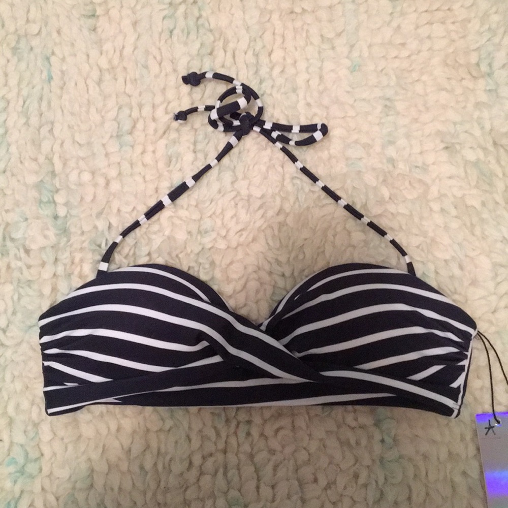 Convertible navy bikini bandeau top